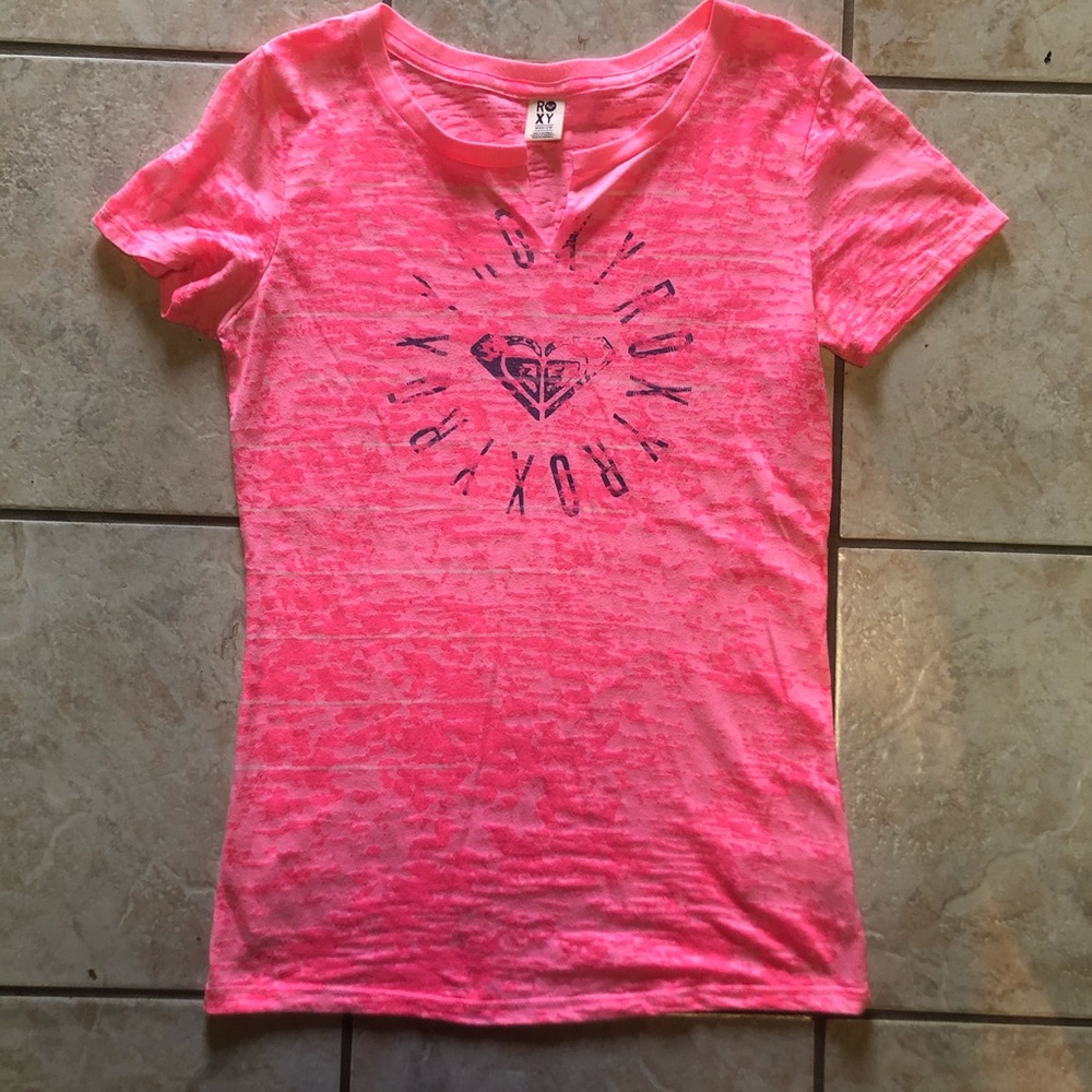 Roxy pink T-shirt $6